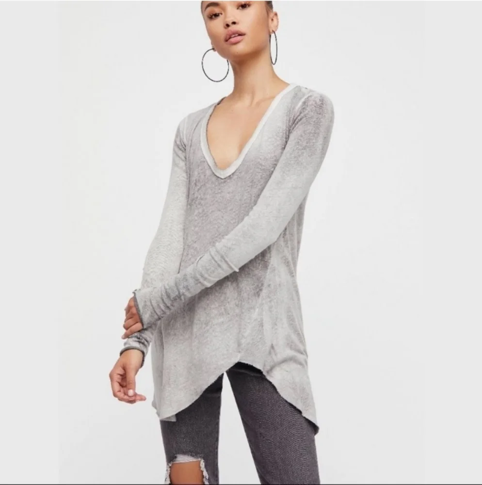 COPY - Free People | We The Free | Long Sleeve V-neck Tunic Tee Gray size S Sma… - Picture 1 of 9